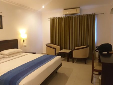 1 x Deluxe Room